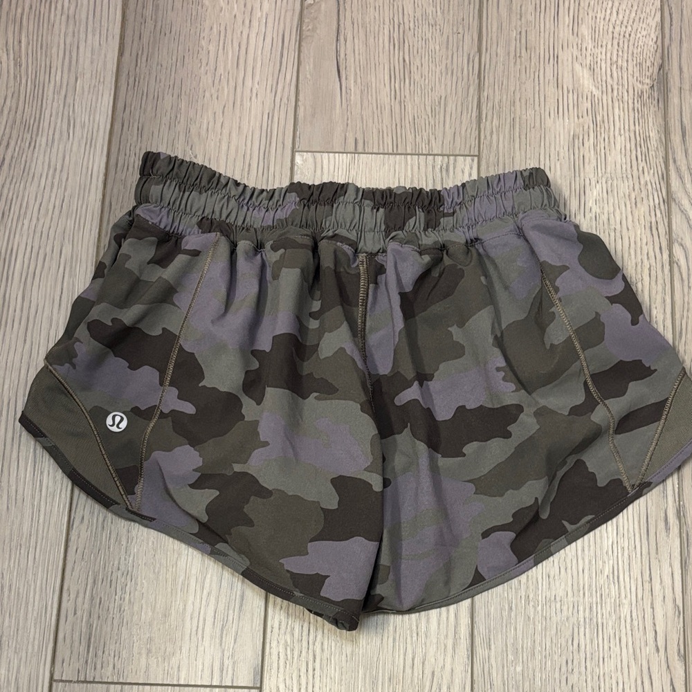 Lululemon Women's Hotty Hot Camouflage Shorts - Gray, Purple and Black